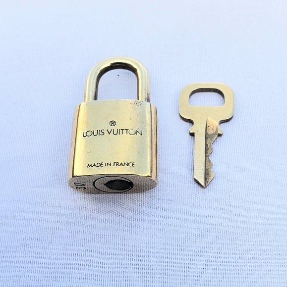 Authentic Louis Vuitton Padlock and Lock Key Gold - Picture 2 of 9